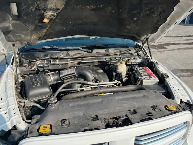 2013 dodge ram 1500 hemi v8 - afbeelding 24 van  38