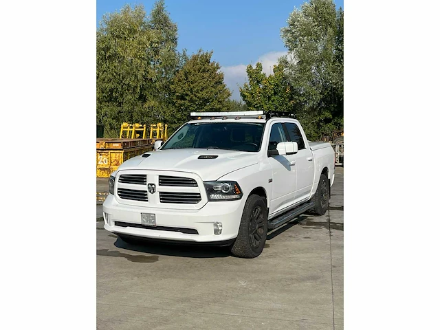 2013 dodge ram 1500 hemi v8 - afbeelding 35 van  38