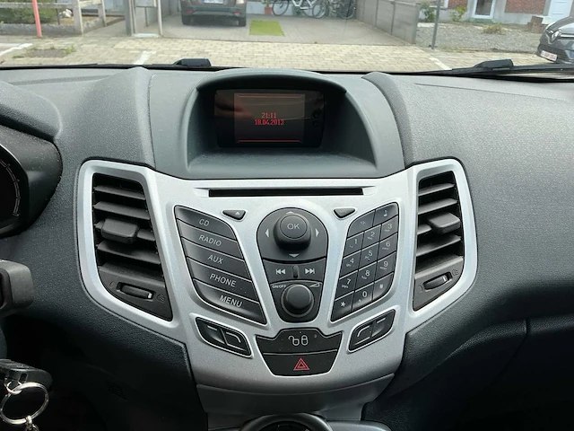 2013 ford fiesta - afbeelding 10 van  51