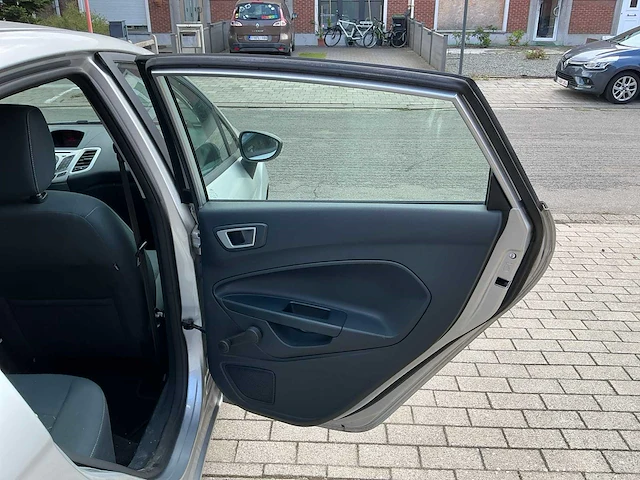 2013 ford fiesta - afbeelding 20 van  51
