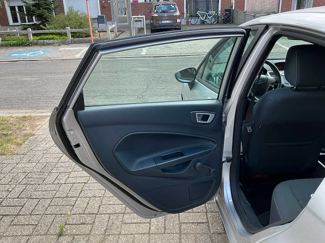 2013 ford fiesta - afbeelding 24 van  51