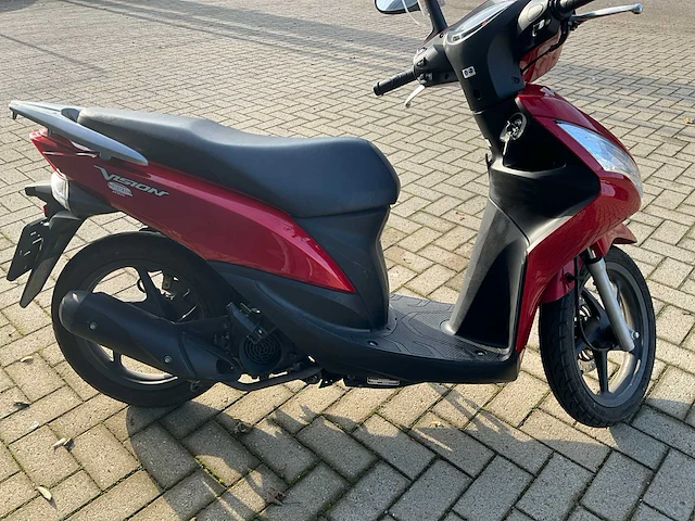 2013 honda vision nsc110wh - afbeelding 19 van  20