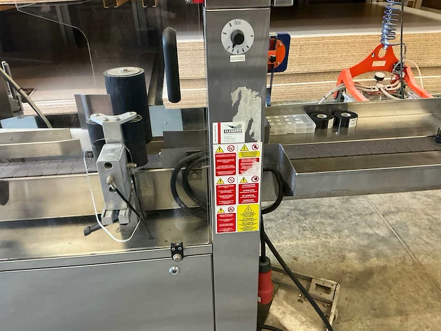 2013 ienos t4 etiketteer- en codeermachine - afbeelding 4 van  29