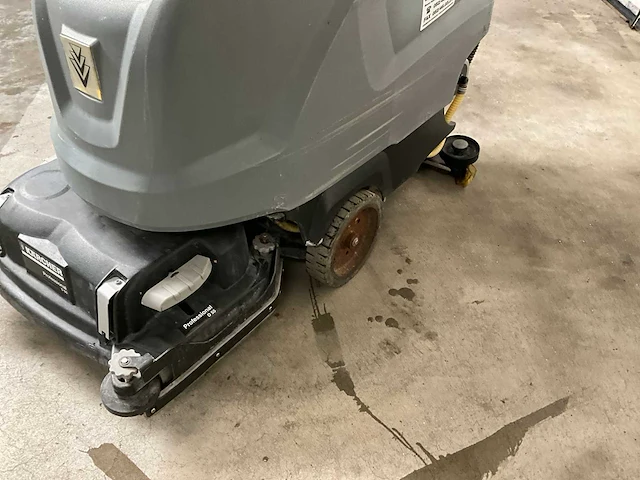 2013 kärcher b60w schrobzuigmachine - afbeelding 14 van  22