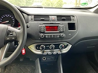 2013 kia new rio personenauto - afbeelding 7 van  31
