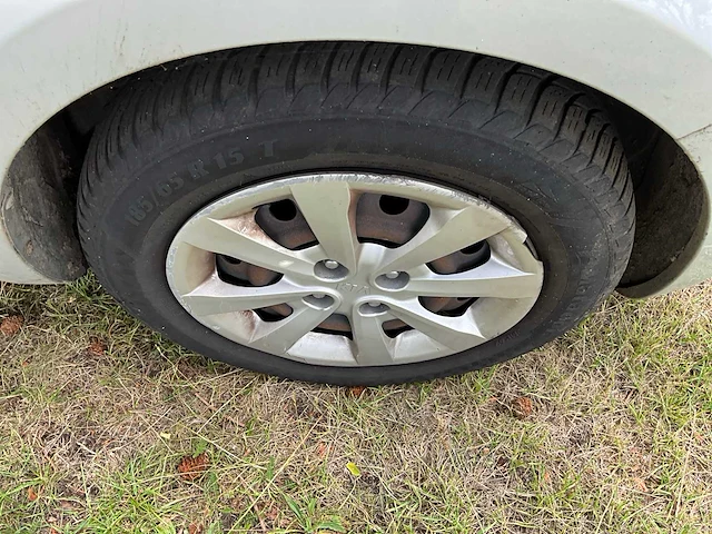 2013 kia new rio personenauto - afbeelding 16 van  31