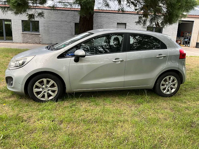 2013 kia new rio personenauto - afbeelding 12 van  31