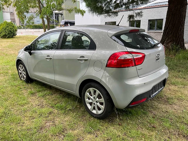 2013 kia new rio personenauto - afbeelding 23 van  31