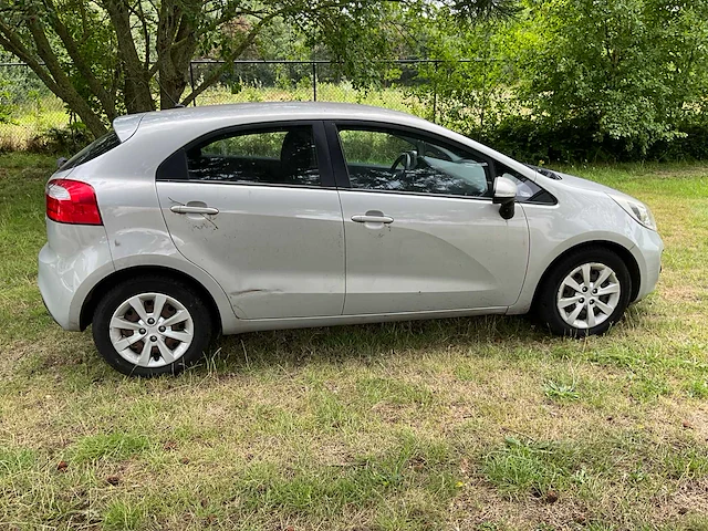 2013 kia new rio personenauto - afbeelding 28 van  31