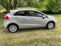 2013 kia new rio personenauto - afbeelding 28 van  31