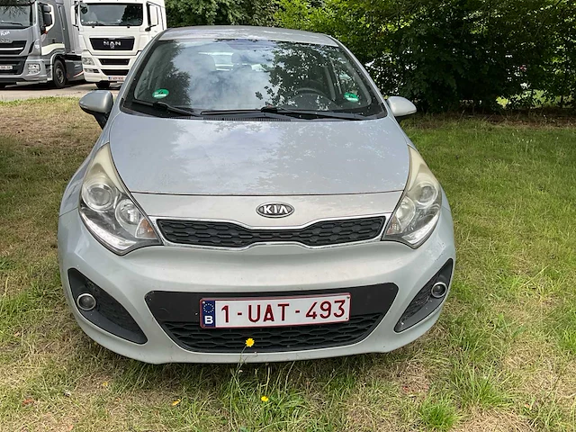 2013 kia new rio personenauto - afbeelding 30 van  31