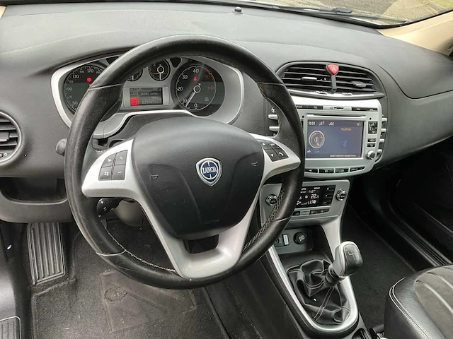 2013 lancia delta - afbeelding 7 van  33