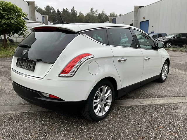 2013 lancia delta - afbeelding 29 van  33