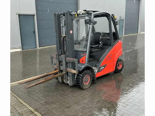 2013 linde h25t -02 vorkheftruck - afbeelding 1 van  16