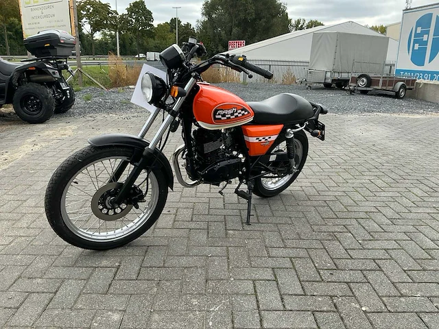 2013 mash seventy - afbeelding 1 van  15
