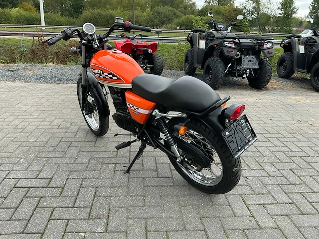 2013 mash seventy - afbeelding 9 van  15
