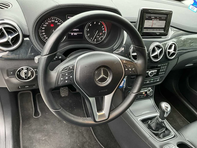 2013 mercedes-benz b180 - afbeelding 8 van  35