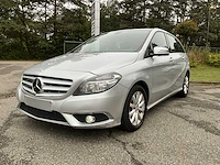 2013 mercedes-benz b180