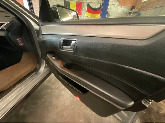 2013 mercedes-benz e-klasse 200 cdi auto - afbeelding 17 van  37