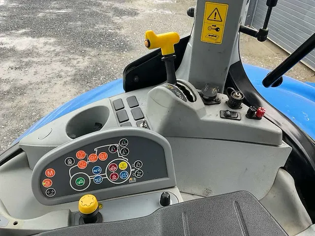 2013 new holland t7.210 autocommand vierwielaangedreven landbouwtractor - afbeelding 7 van  31