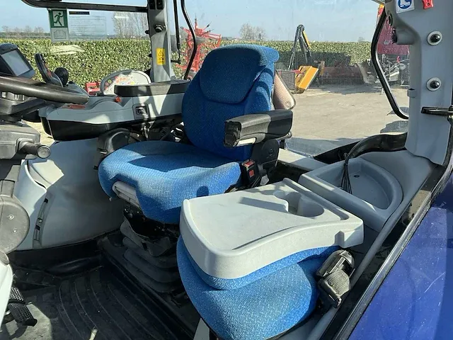 2013 new holland t7.270 vierwielaangedreven landbouwtractor - afbeelding 2 van  40