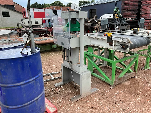 2013 newa mega 11-300 beton beproevingsmachine - afbeelding 1 van  6
