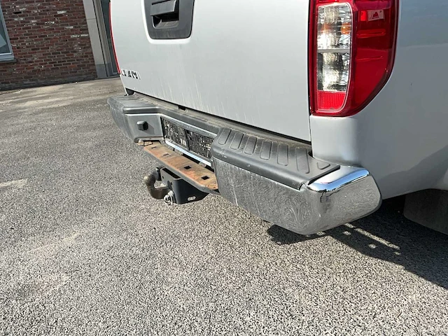 2013 nissan navara lichte vrachtwagen - afbeelding 11 van  32