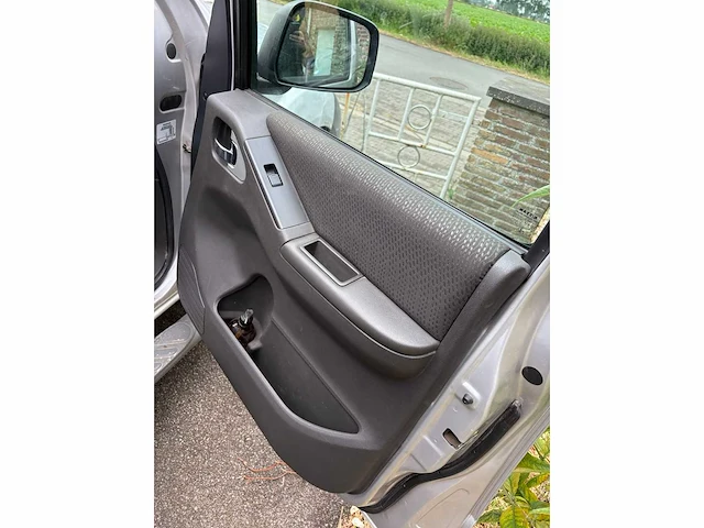 2013 nissan navara lichte vrachtwagen - afbeelding 18 van  32