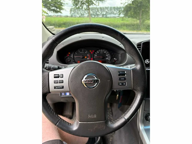 2013 nissan navara lichte vrachtwagen - afbeelding 20 van  32