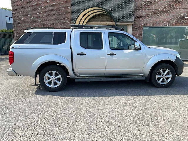2013 nissan navara lichte vrachtwagen - afbeelding 32 van  32