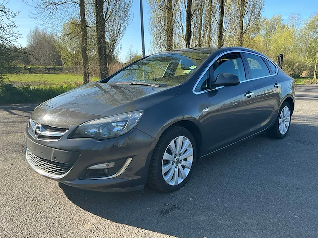 2013 opel astra notchback - afbeelding 1 van  51