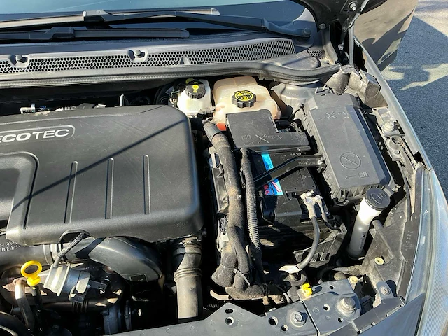 2013 opel astra notchback - afbeelding 28 van  51