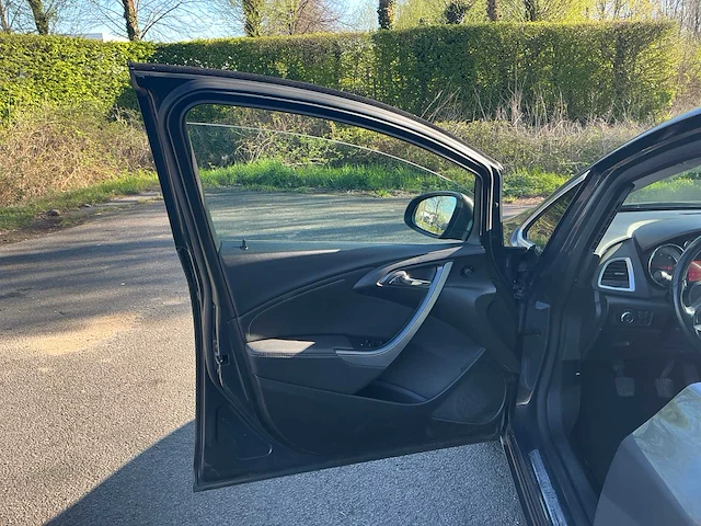 2013 opel astra notchback - afbeelding 51 van  51