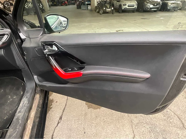 2013 peugeot 208 gti 1.6 thp 200 auto - afbeelding 10 van  28