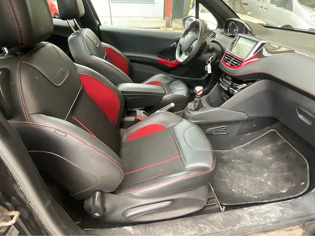 2013 peugeot 208 gti 1.6 thp 200 auto - afbeelding 13 van  28