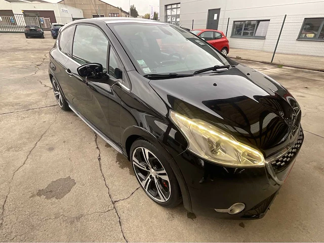 2013 peugeot 208 gti 1.6 thp 200 auto - afbeelding 26 van  28