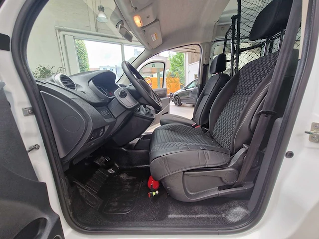 2013 renault kangoo z.e. volledig elektrisch slechts 47786km! - afbeelding 11 van  23