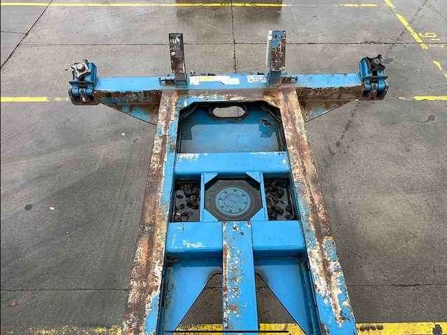 2013 renders polyvalent containerchassis - carrier koelmotor - afbeelding 4 van  12