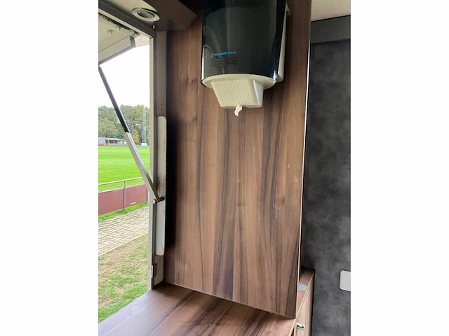 2013 sallas foodtrailer / mobiele snackwagen / frietkraam - afbeelding 46 van  64