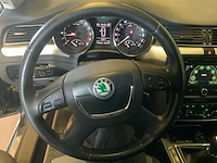 2013 skoda superb break personenauto - afbeelding 8 van  27