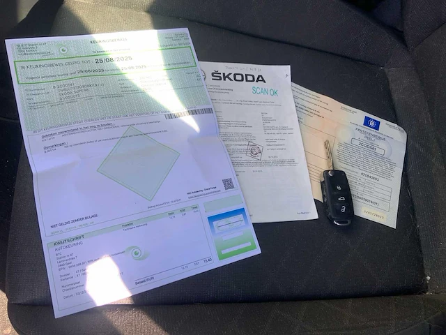 2013 skoda superb break personenauto - afbeelding 17 van  27