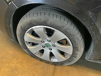 2013 skoda superb break personenauto - afbeelding 19 van  27