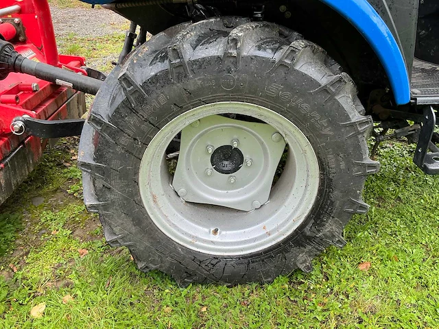 2013 sonalika t2a 4wd landbouwtractor - afbeelding 3 van  38