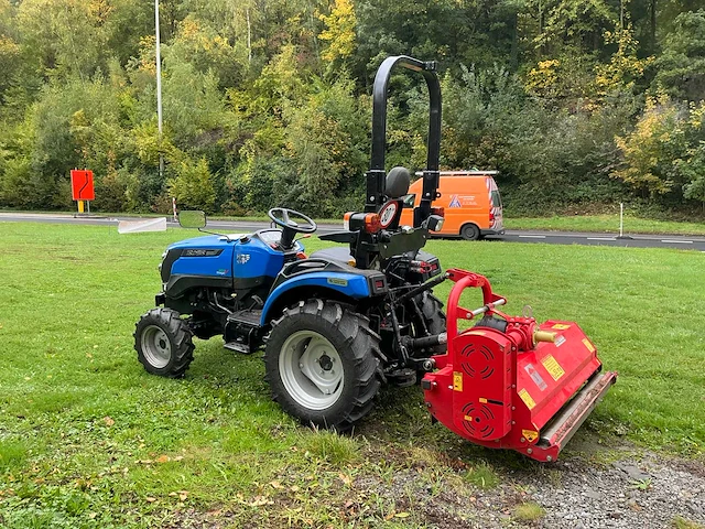 2013 sonalika t2a 4wd landbouwtractor - afbeelding 23 van  38