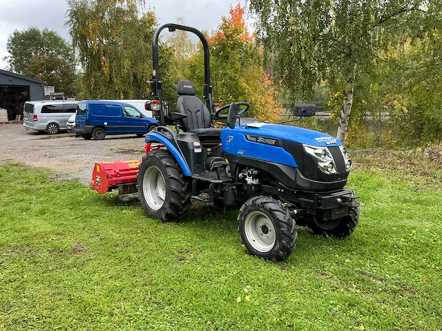 2013 sonalika t2a 4wd landbouwtractor - afbeelding 36 van  38