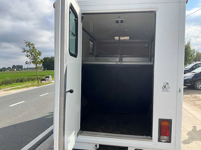 2013 theault f3si first paardenvervoer - afbeelding 30 van  31