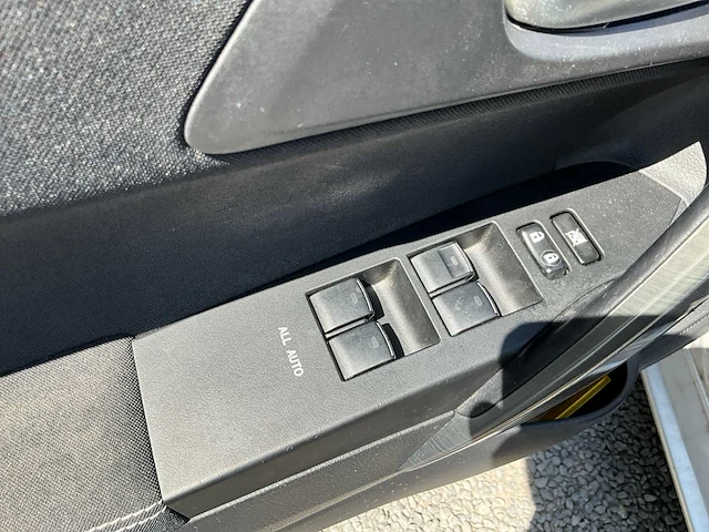 2013 toyota auris - afbeelding 15 van  32