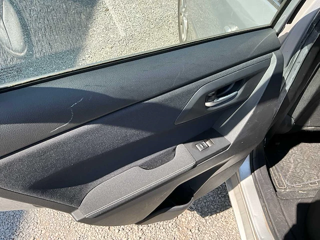 2013 toyota auris - afbeelding 17 van  32