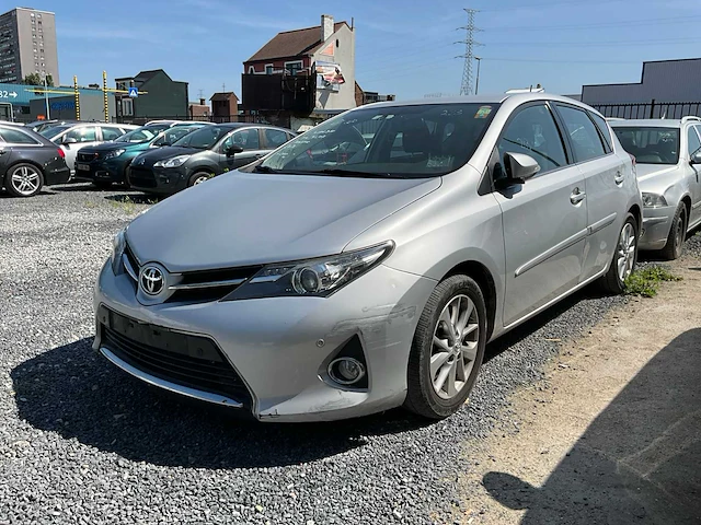 2013 toyota auris - afbeelding 1 van  32