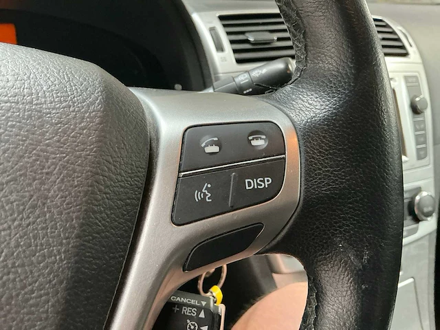2013 toyota avensis - afbeelding 3 van  26